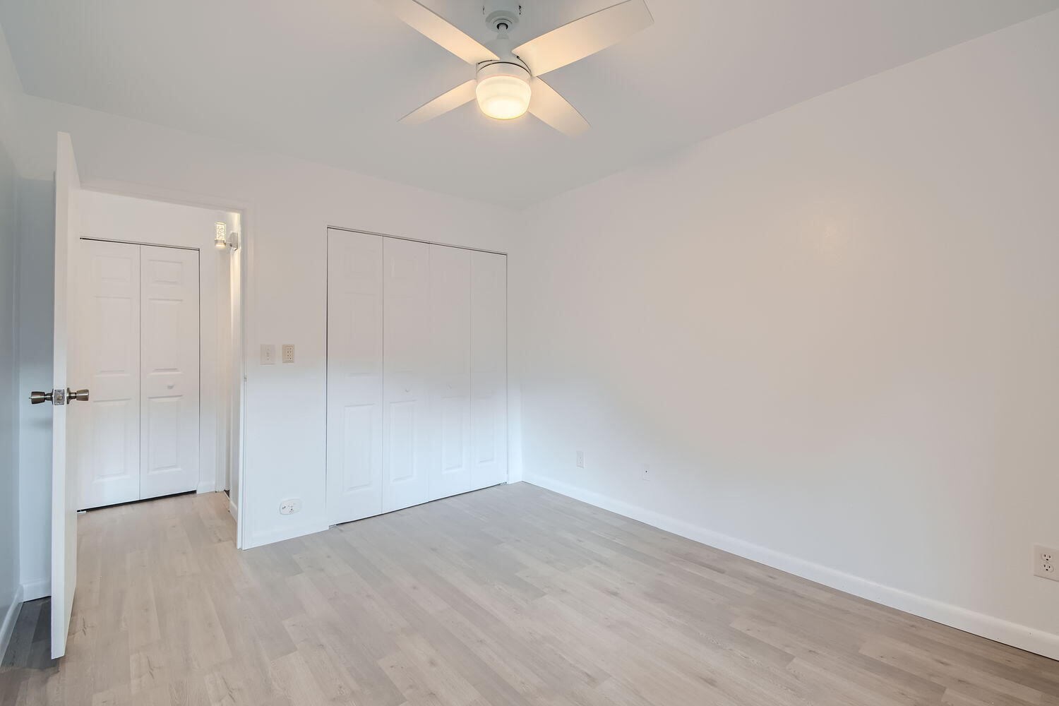 Building Photo - 5995 W Hampden Ave