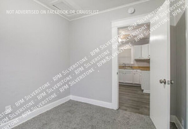 Building Photo - 30 N Sanford St