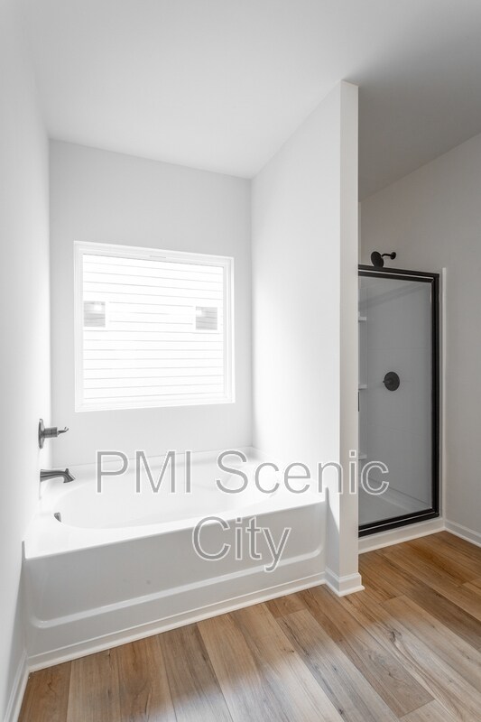 Building Photo - 9437 Cavalier Wy