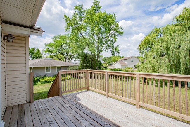 Building Photo - 815 Concord Cove