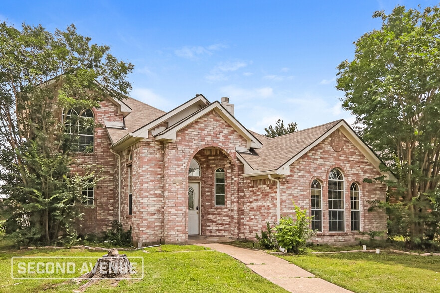 Building Photo - 2124 Amber Springs