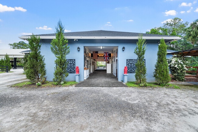 Building Photo - 15161 Collecting Canal Rd