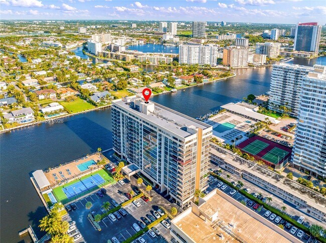 Building Photo - 2017 S Ocean Dr