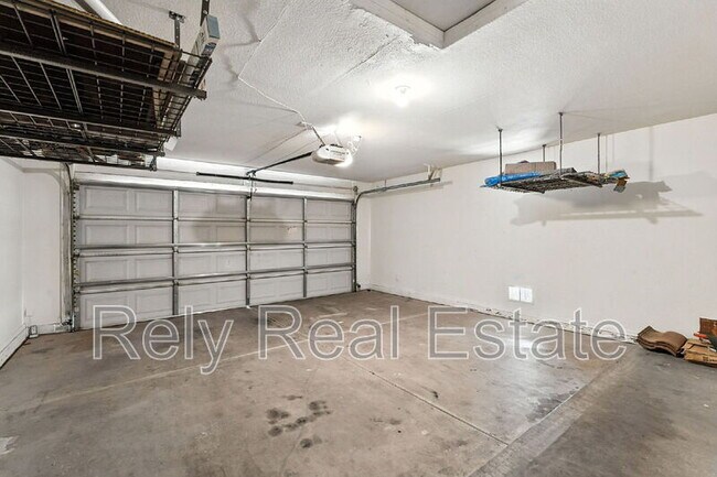 Building Photo - 12568 W Almeria Rd