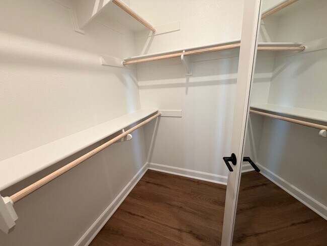 Building Photo - 460 Caliper Wy