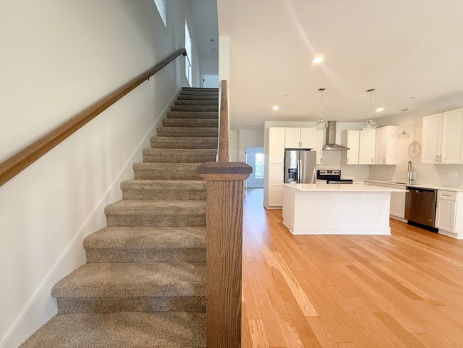 Building Photo - 3-Bedroom Home with Flex Room, Pool Access, and Stainless Steel Appliances Near Downtown Cookeville