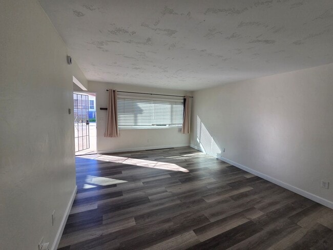 Building Photo - Two bedroom house for rent with garage