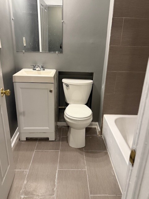 Building Photo - 2418 Baker St