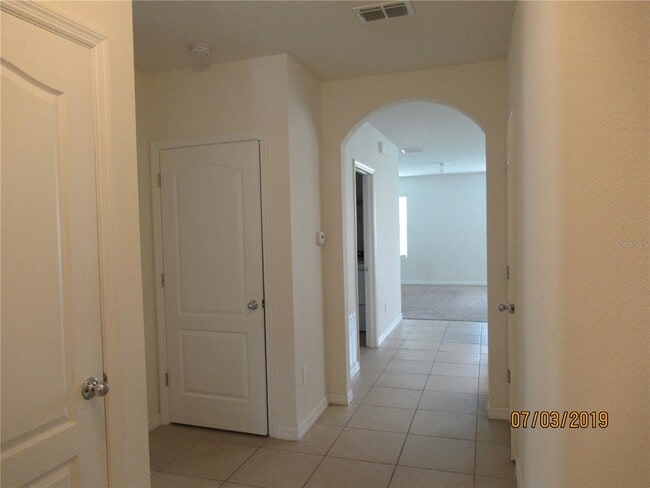 Building Photo - 3662 Maidencain St