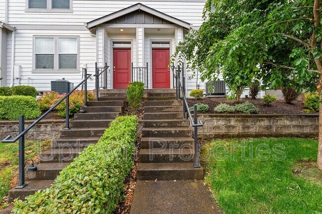 Building Photo - 876 N 18th Ave