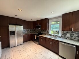 Building Photo - 2413 N 50th St