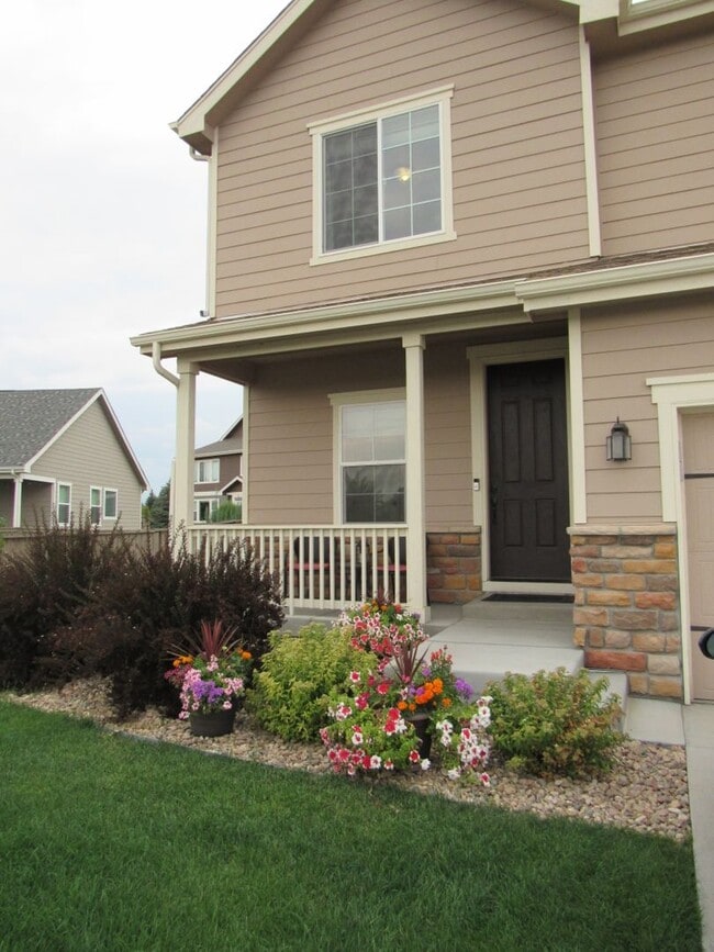 Building Photo - Stunning Longmont home