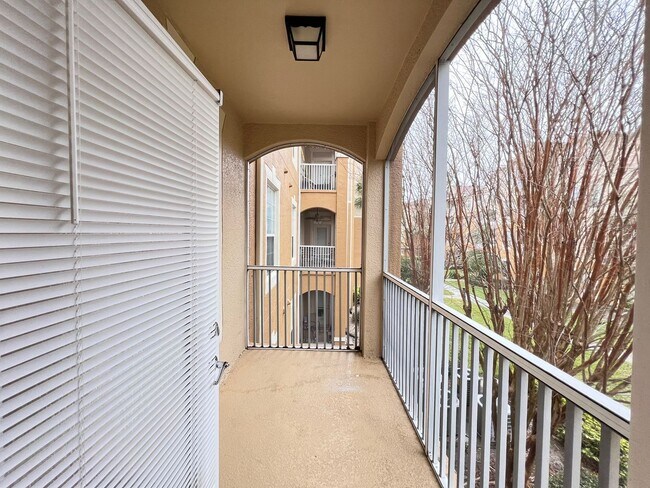 Building Photo - The perfect home waiting for you! FULLY FU...