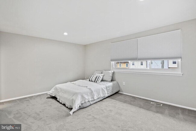 Building Photo - 7068 Winter Rose Path