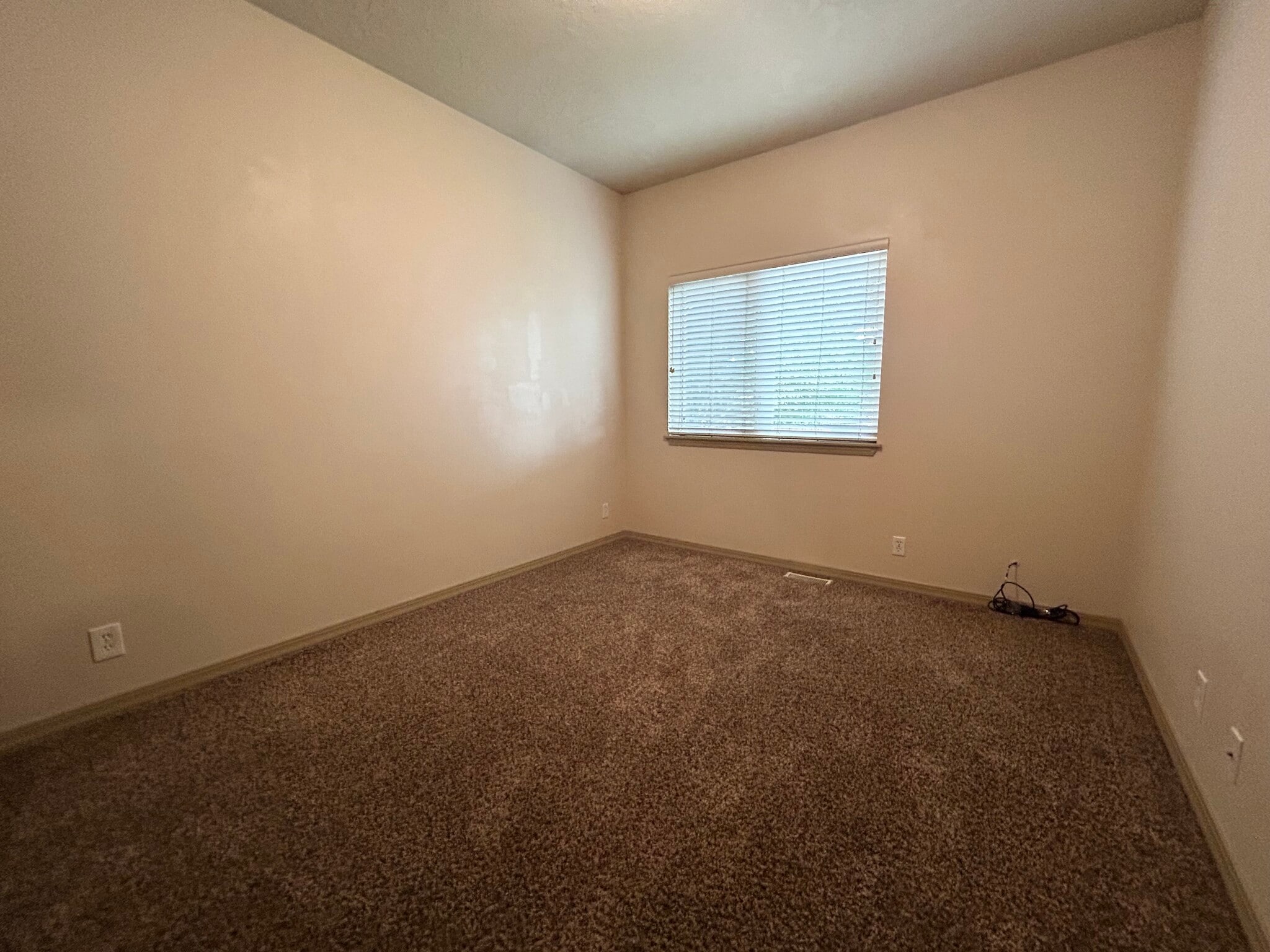 Building Photo - 10485 N Bridle Way