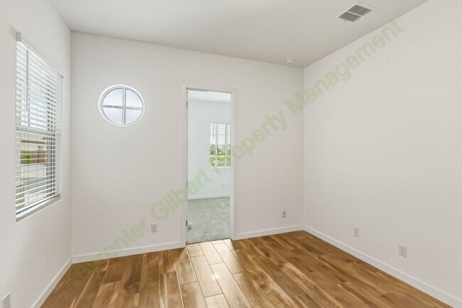 Building Photo - Stunning Gilbert Home Located in the Beautiful Belrose Gated Community!