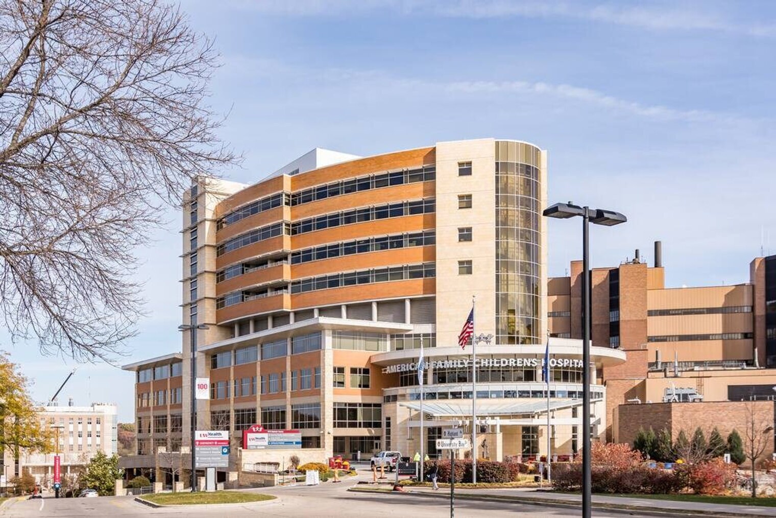 Building Photo - 2601 University Ave