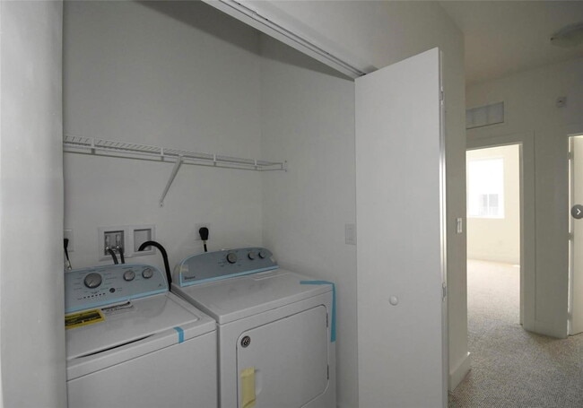 Building Photo - 10259 NW 72nd Terrace