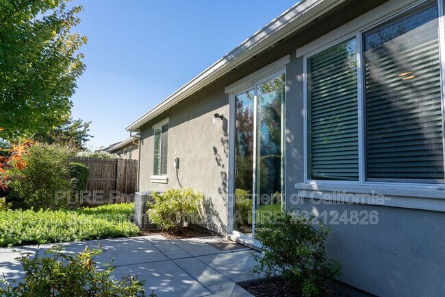 Building Photo - 5588 Celebration St