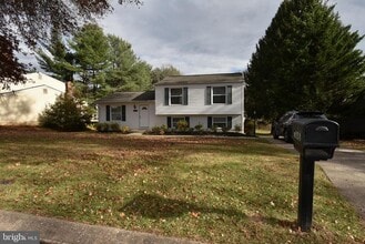 Building Photo - 7045 MacBeth Way