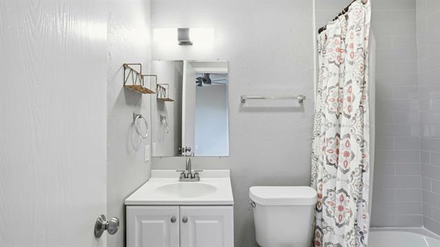 Building Photo - 5701 Claystone Cove