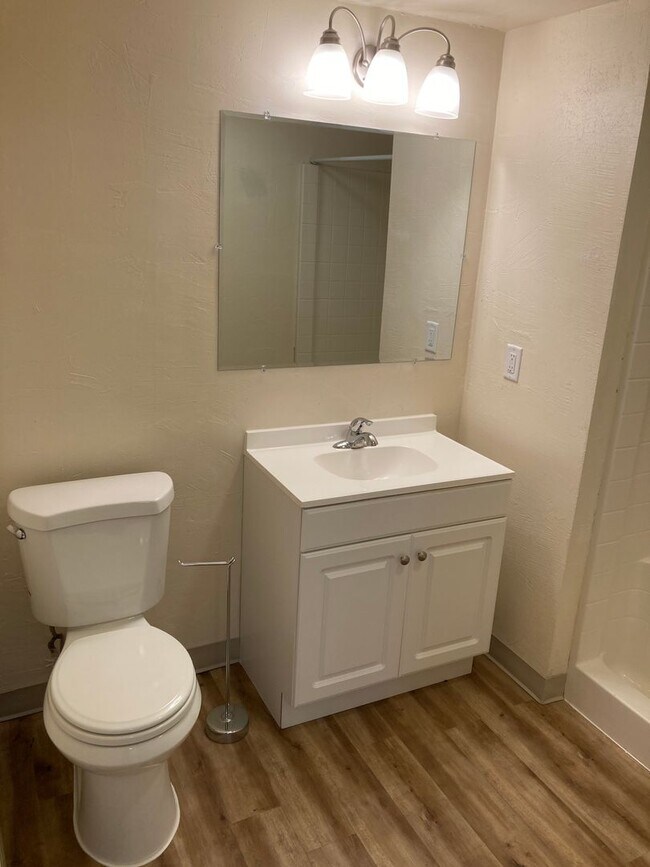 Building Photo - Mid-Century Four Bedroom in Candalaria, La...