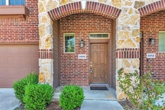 Building Photo - 4408 Samarth St