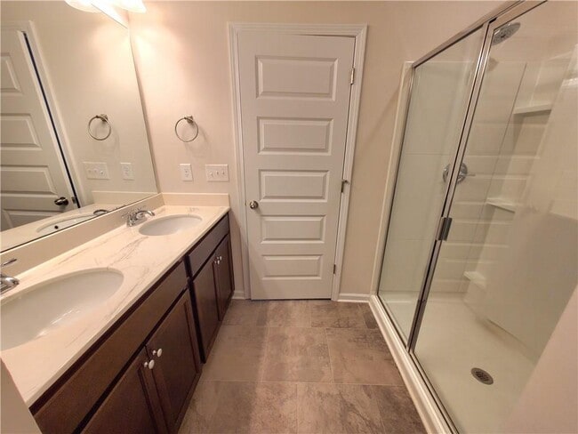 Building Photo - 143 Sawgrass Dr