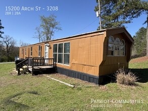 Building Photo - 15200 Arch St