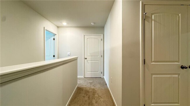Building Photo - 3190 Greyton Dr