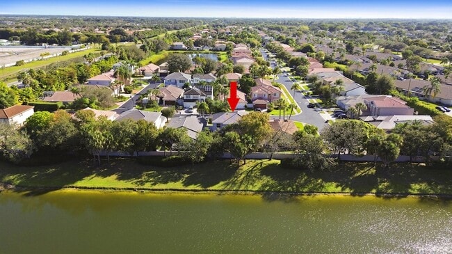 Building Photo - 18051 Rhumba Way