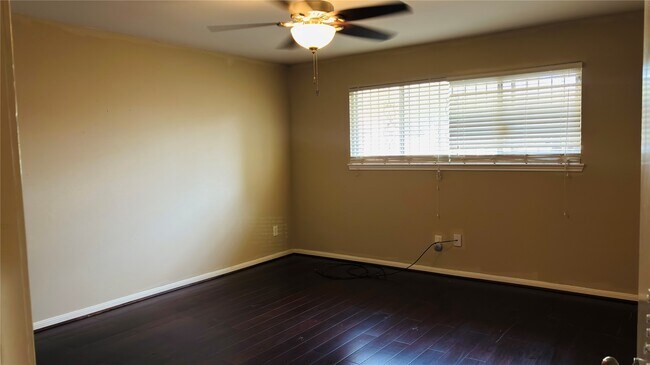Building Photo - 11407 Hazen St