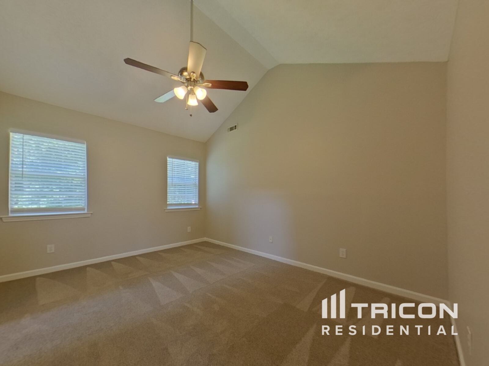 Building Photo - 7128 Hummingbird Ln