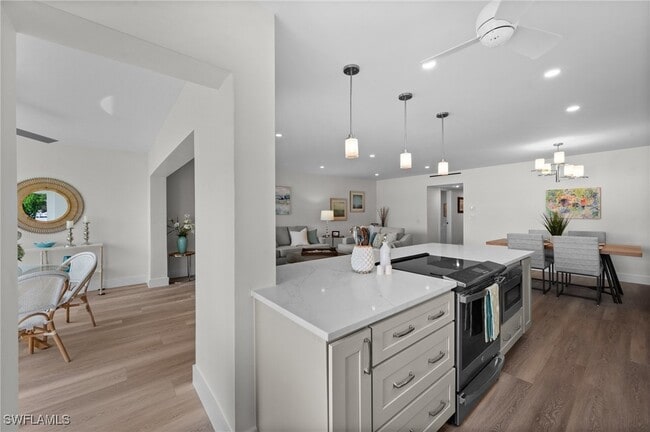 Building Photo - 3400 Gulf Shore Blvd N