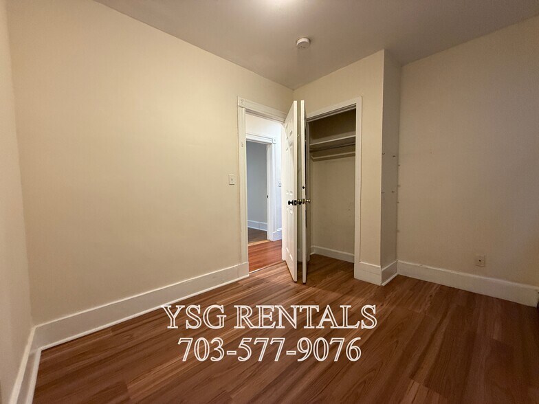 Building Photo - 38 Calumet St