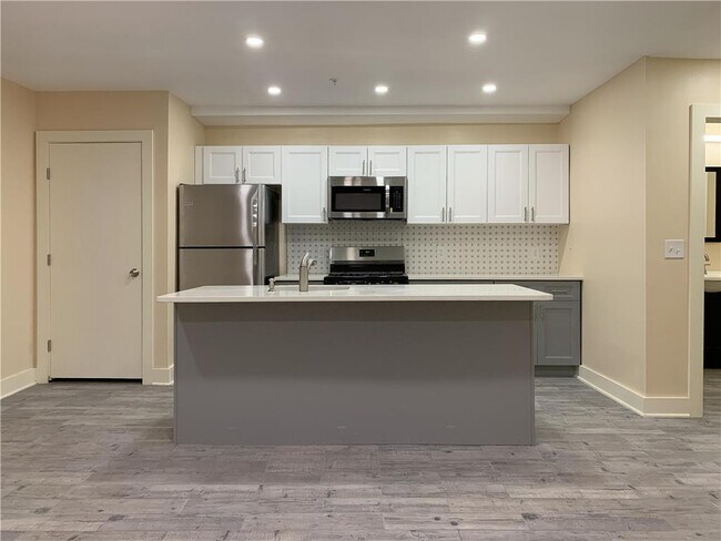 Building Photo - 601 Northampton St