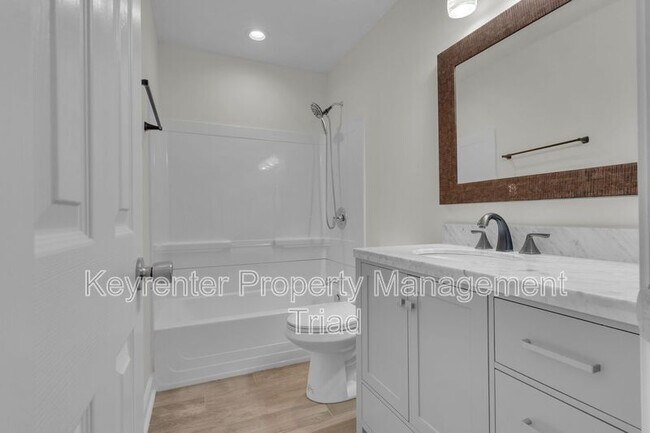 Building Photo - 1501 Quail Dr