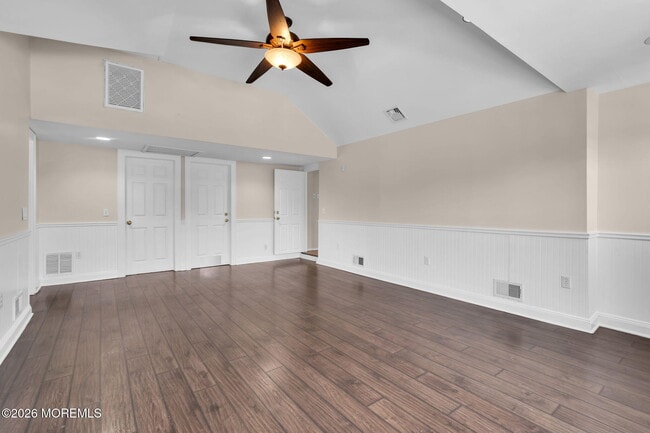 Building Photo - 1001 Arnold Ave