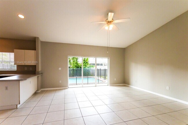 Building Photo - 11524 SW 152nd Ct