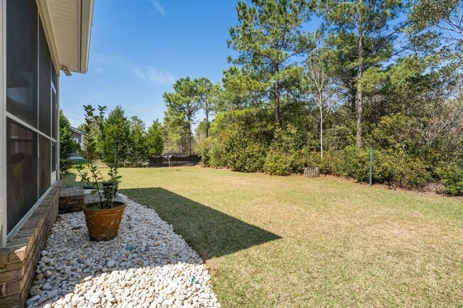 Building Photo - Spacious 4BR/3BA Home in Myrtle Beach – 2,550 Sq Ft & Screened Porch