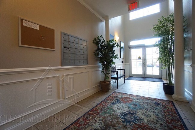 Building Photo - 1487 Cambridge Lakes - Mount Pleasant