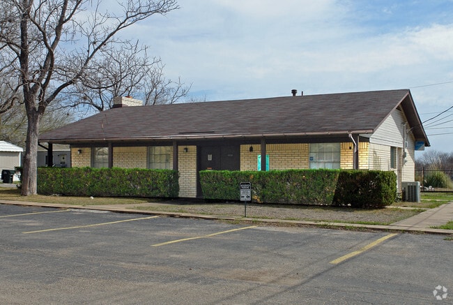 Primary Photo - Little Texas MHC