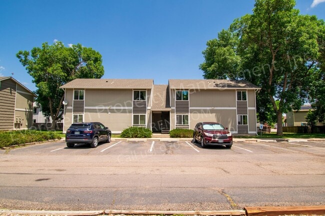 Building Photo - 3950 Manhattan Ave