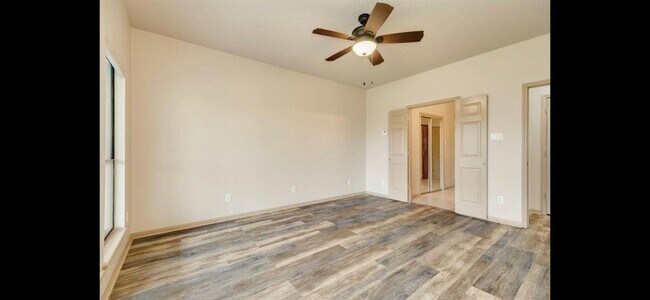 Building Photo - 112 Portulaca St