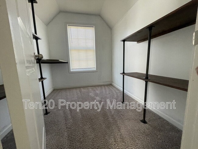 Building Photo - 4955 Brightstar Ln