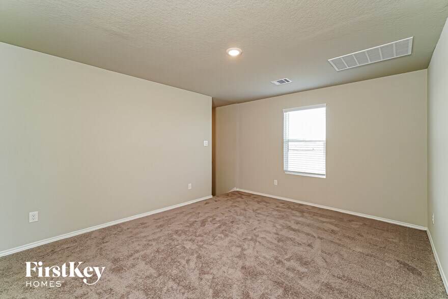 Building Photo - 10707 Prusiner Dr