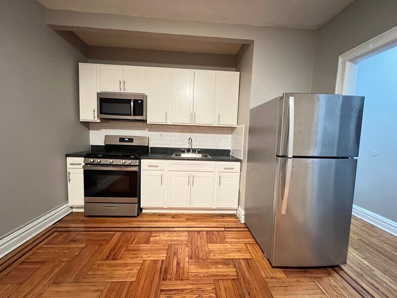 115 Fairview Ave 21 - 111 Fairview Ave