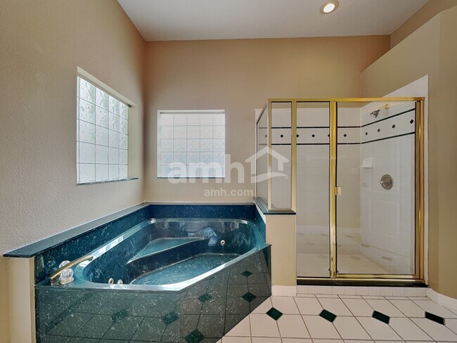 Building Photo - 1591 Crawford Dr