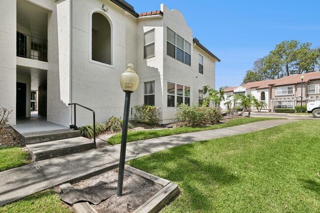 Building Photo - 5112 Conroy Rd