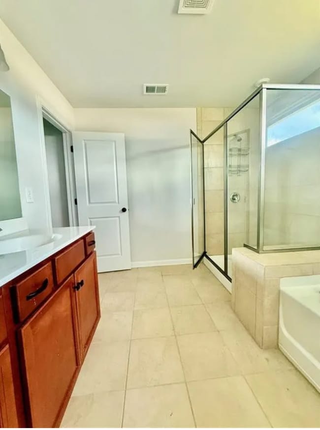 Building Photo - 212 Himalaya Way